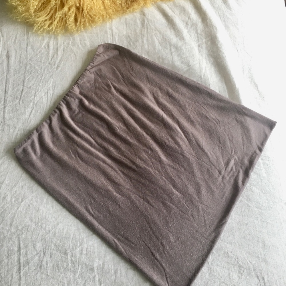 Taupe jersey knit skirt